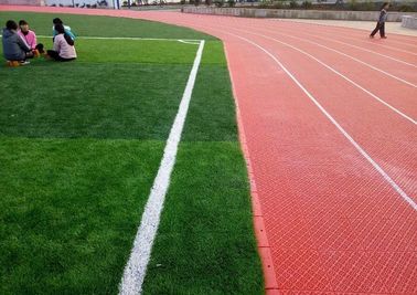 ประเทศจีน พื้นสนามกีฬาแบบไม่สะท้อนแสงป้องกันไฟฟ้าสถิตสำหรับวิ่งนอก โรงงาน